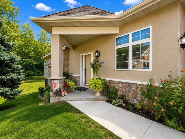 13904 Shoreside Court, Savage, MN 55378