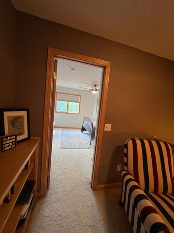 13904 Shoreside Court, Savage, MN 55378