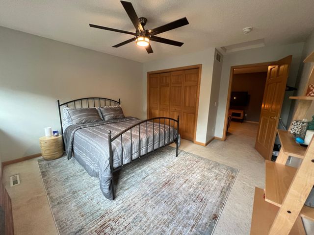 13904 Shoreside Court, Savage, MN 55378