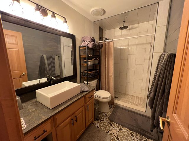 13904 Shoreside Court, Savage, MN 55378