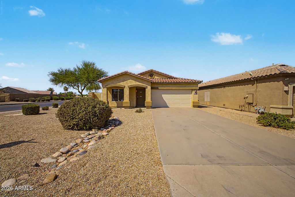 30381 N DESERT WILLOW Boulevard, San Tan Valley, AZ 85143 — exterior