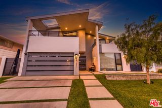 2122 CASTLE HEIGHTS Avenue, Los Angeles, CA 90034