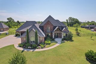 5900 Twin Fawn Trail, Mustang, OK 73064