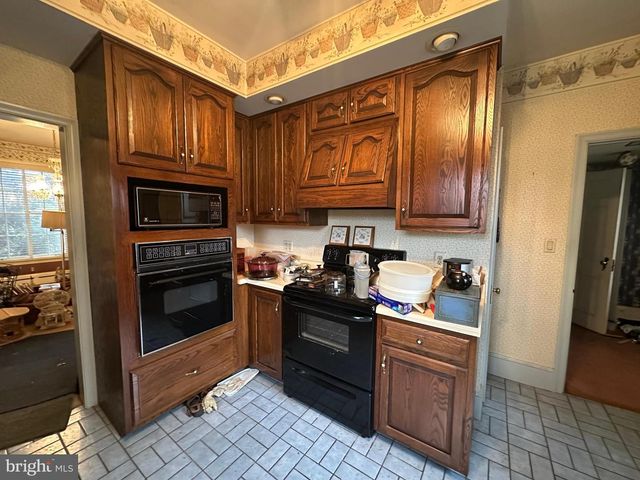 560 E BALTIMORE STREET, Greencastle, PA 17225