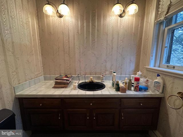 560 E BALTIMORE STREET, Greencastle, PA 17225