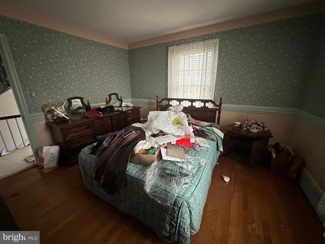 560 E BALTIMORE STREET, Greencastle, PA 17225