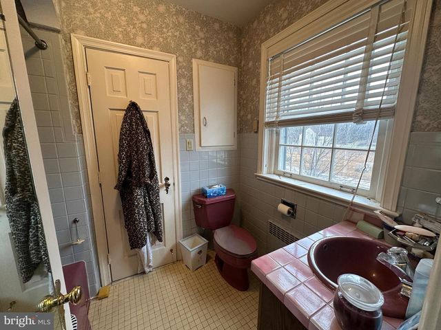 560 E BALTIMORE STREET, Greencastle, PA 17225