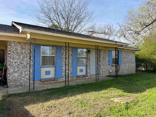 104 McKinney, Clarksville City, AR 72830