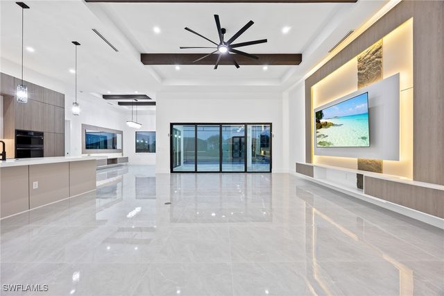 109 NE 5th TER, Cape Coral, FL 33909