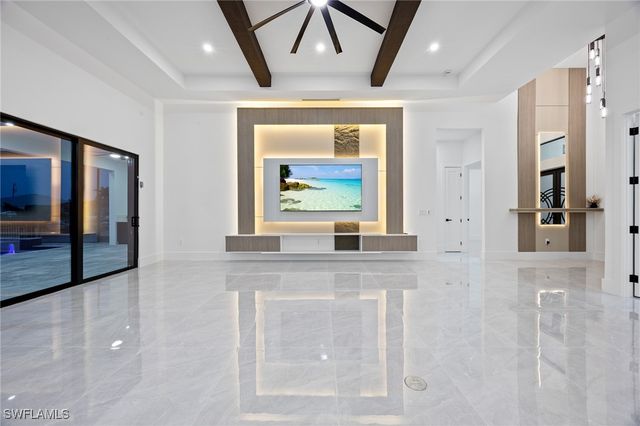 109 NE 5th TER, Cape Coral, FL 33909