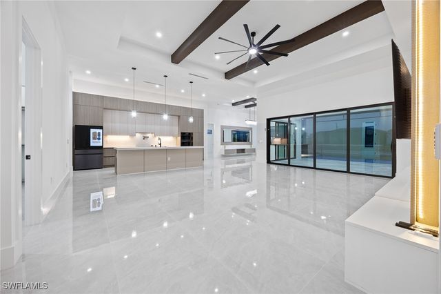 109 NE 5th TER, Cape Coral, FL 33909