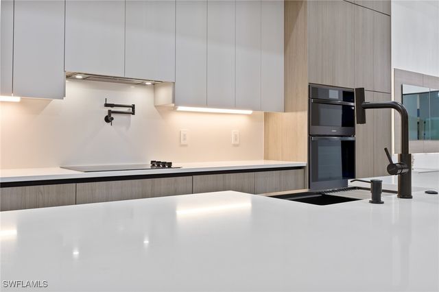 109 NE 5th TER, Cape Coral, FL 33909