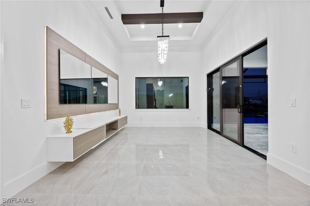 109 NE 5th TER, Cape Coral, FL 33909