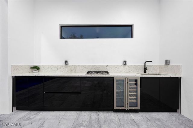 109 NE 5th TER, Cape Coral, FL 33909