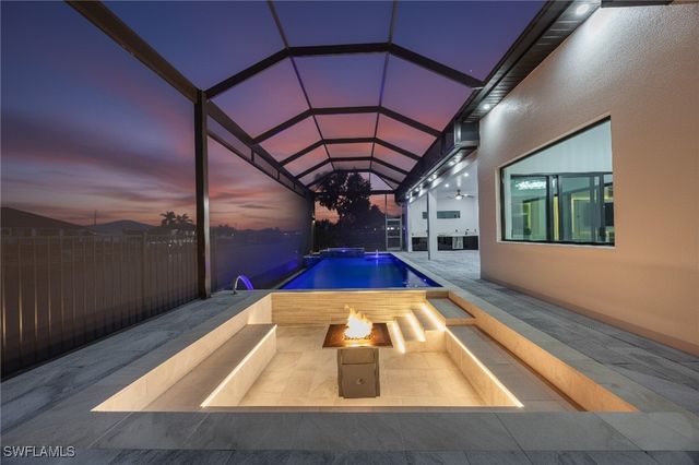 109 NE 5th TER, Cape Coral, FL 33909