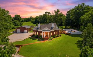 1725 Onan Bend Road, Frankfort, KY 40601