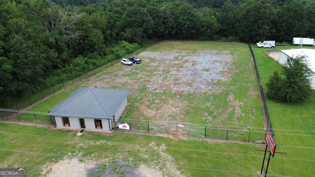 330 Concrete Road, Lavonia, GA 30553 — exterior