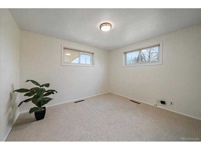 593 E Amherst Pl, Englewood, CO 80113