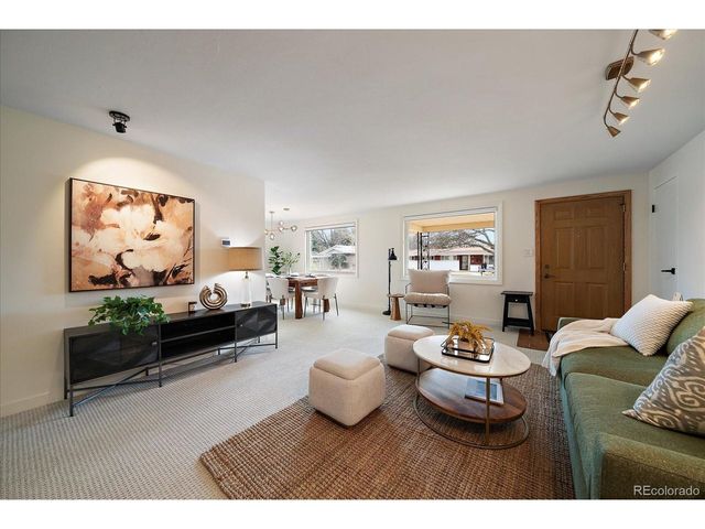 593 E Amherst Pl, Englewood, CO 80113