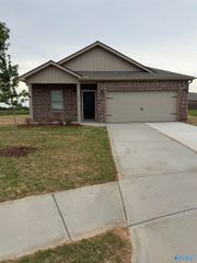 108 Karenlee Circle, Hazel Green, AL 35750