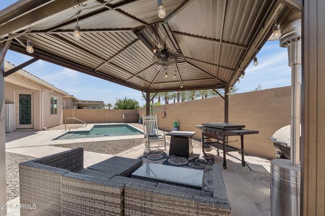 9829 E THISTLE Avenue, Mesa, AZ 85212