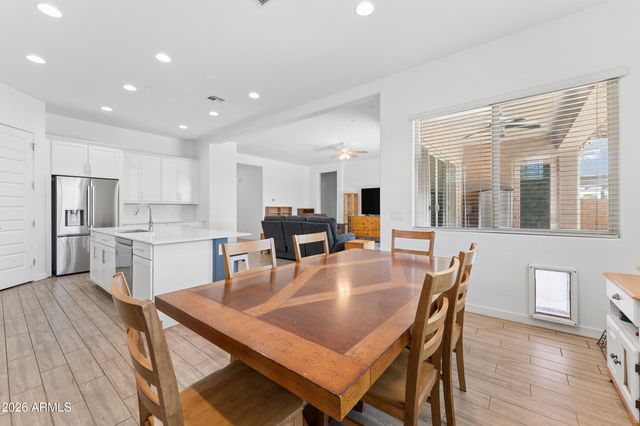 9829 E THISTLE Avenue, Mesa, AZ 85212