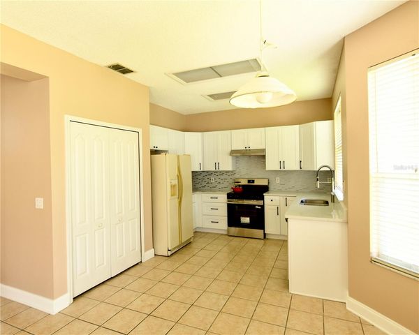 812 JADE FOREST AVENUE, Orlando, FL 32828