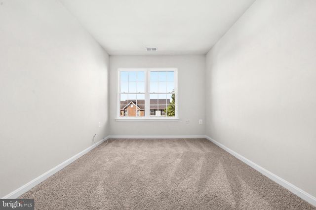414 GINKGO TER NE, Leesburg, VA 20176