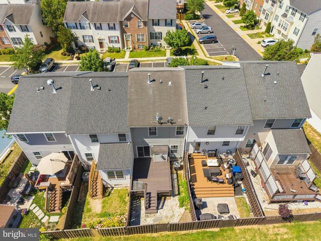 414 GINKGO TER NE, Leesburg, VA 20176