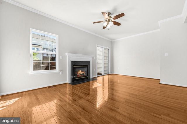 414 GINKGO TER NE, Leesburg, VA 20176