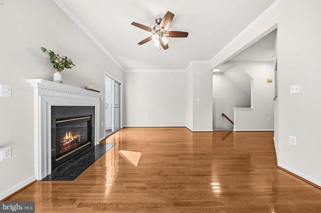 414 GINKGO TER NE, Leesburg, VA 20176