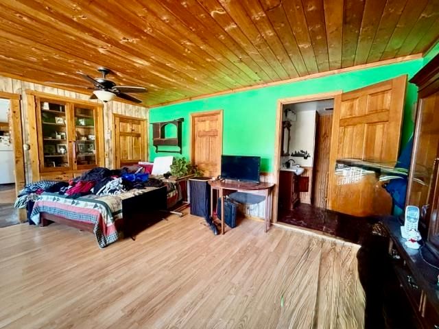 1376 Presidential Highway, Jefferson, NH 03583