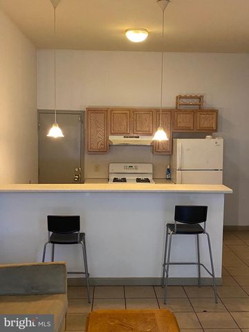 1712 W DIAMOND ST, Philadelphia, PA 19121