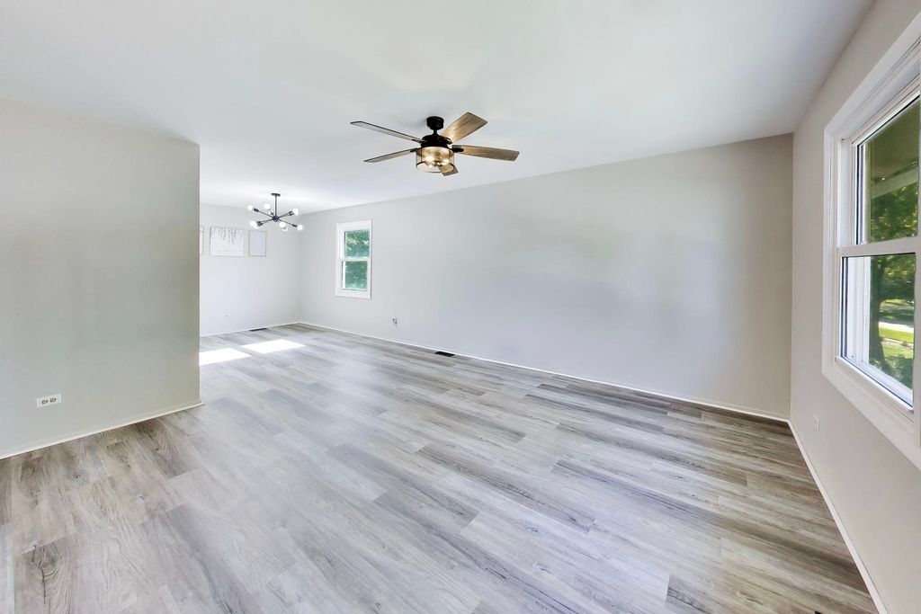 1344 Blair Lane, Hoffman Estates, IL 60169 — photo 4