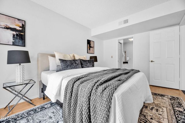 7300 N DREAMY DRAW Drive 213, Phoenix, AZ 85020