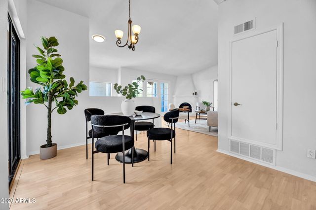 7300 N DREAMY DRAW Drive 213, Phoenix, AZ 85020