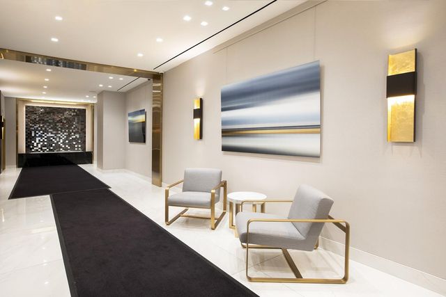 150 W 51st St Apt 1918, New York City, NY 10019