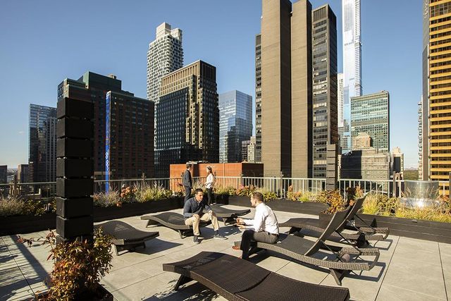 150 W 51st St Apt 1918, New York City, NY 10019