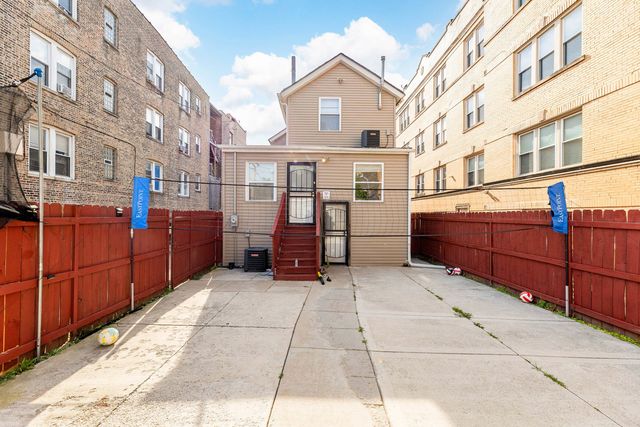 17 N Pine Avenue, Chicago, IL 60644