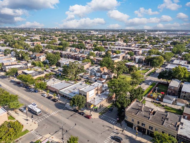 17 N Pine Avenue, Chicago, IL 60644