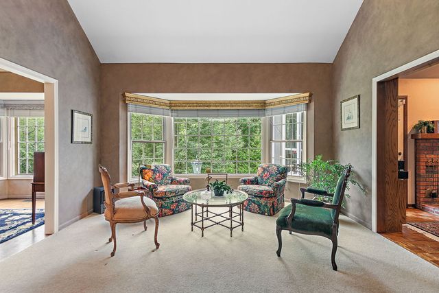 43 Ravenscraig Lane, Inverness, IL 60067