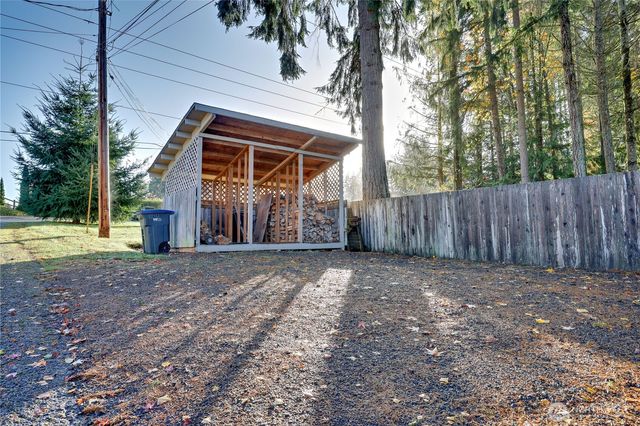 12161 S Keyport Road NE, Poulsbo, WA 98370