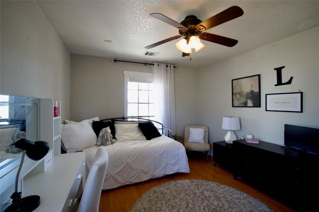 2352 Borchert LOOP, Lockhart, TX 78644