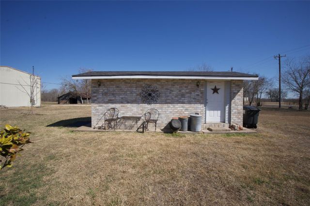 2352 Borchert LOOP, Lockhart, TX 78644