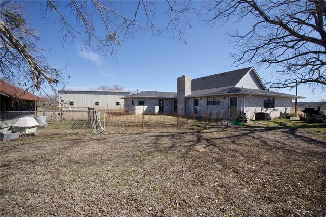 2352 Borchert LOOP, Lockhart, TX 78644