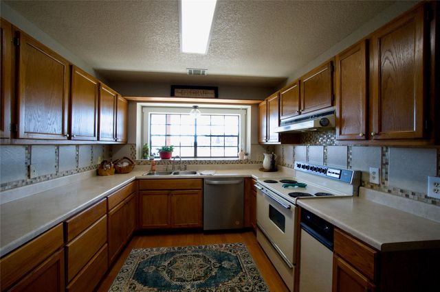 2352 Borchert LOOP, Lockhart, TX 78644