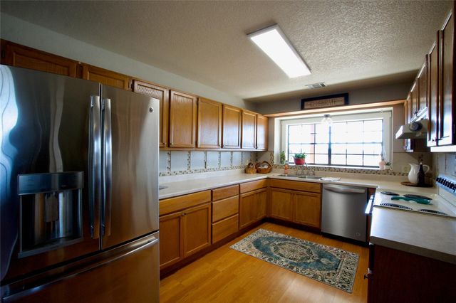 2352 Borchert LOOP, Lockhart, TX 78644