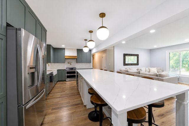 4400 Black Partridge Lane, Lisle, IL 60532