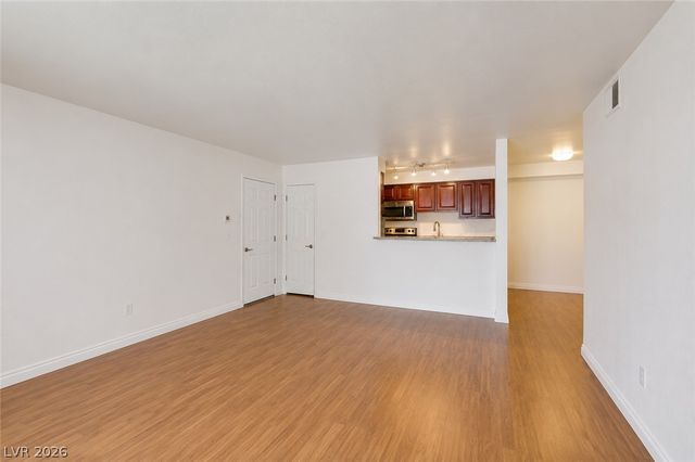 2606 South Durango Drive 246, Las Vegas, NV 89117