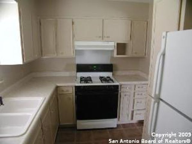 4229 Renault Drive, San Antonio, TX 78218